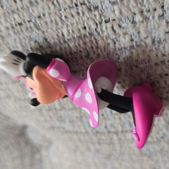 HALLMARK DISNEY PINK POLKA-DOT MINNIE MOUSE CHRISTMAS TREE ORNAMENT - Picture 8 of 9